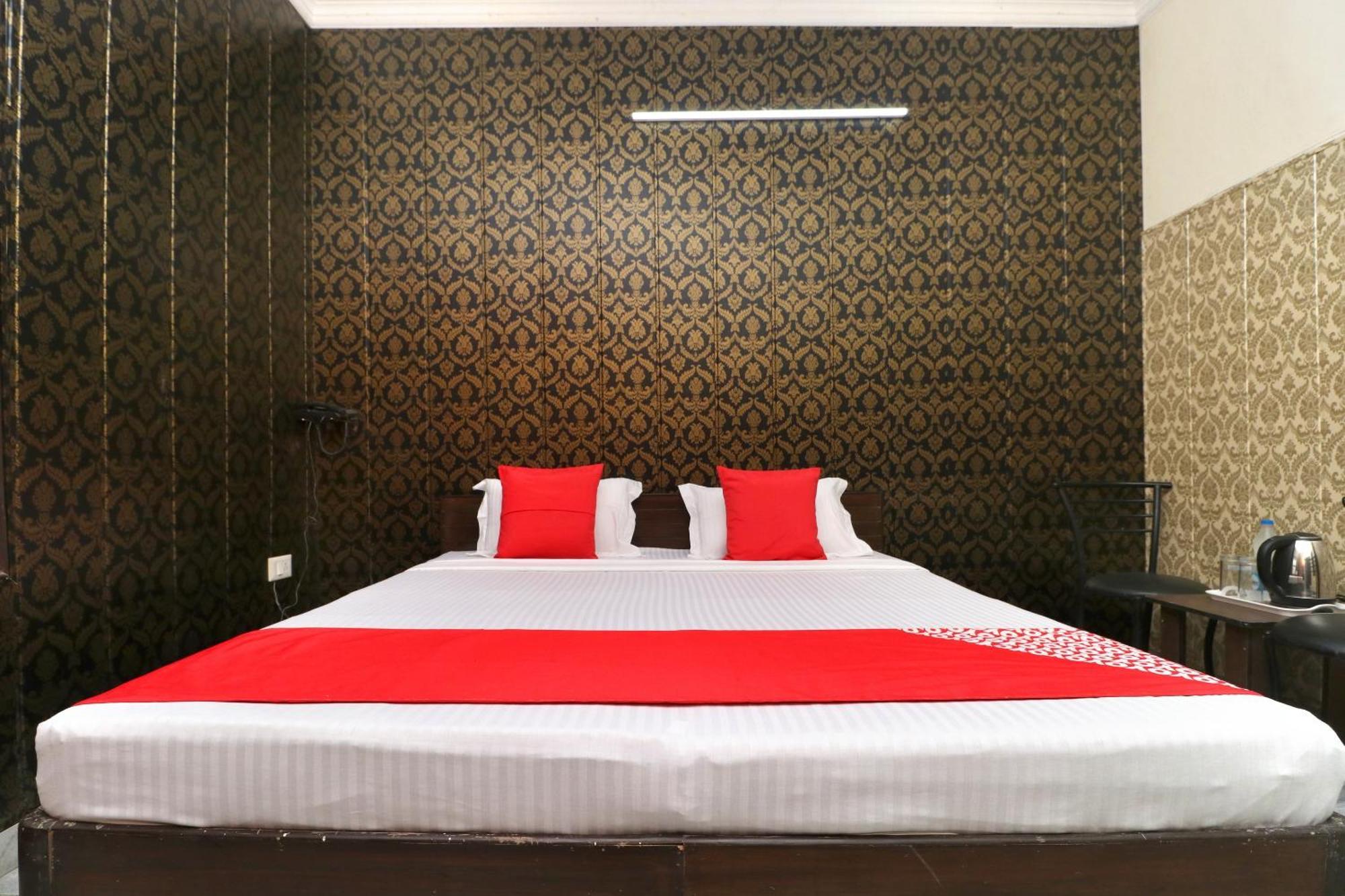Hotel O Mall Residency Amritszár Kültér fotó
